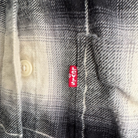 Levi’s Women’s Kenna Menswear Shirt in Veronica Plaid Caviar Sz XS - Picture 2 of 7